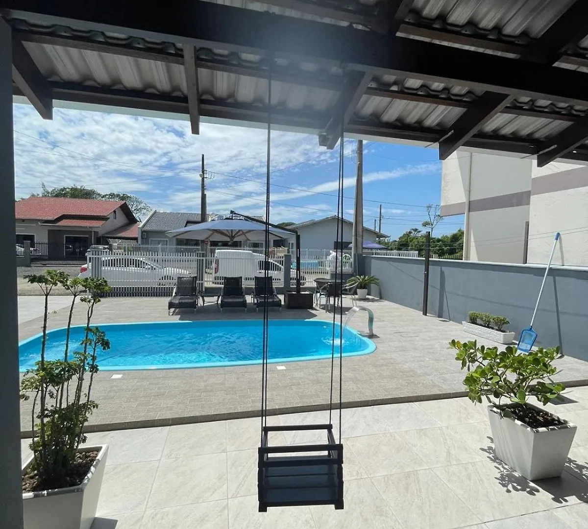 Recanto Salinas - Casa Alto Padrao A 350Mts Da Praia Balneario Barra do Sul Semesterbostad